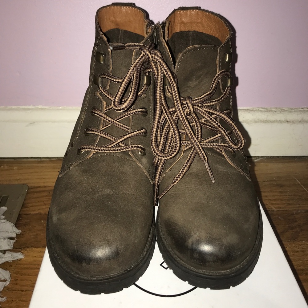 Steve Madden Boots